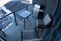 London Tower Apartment YYC Exterior foto